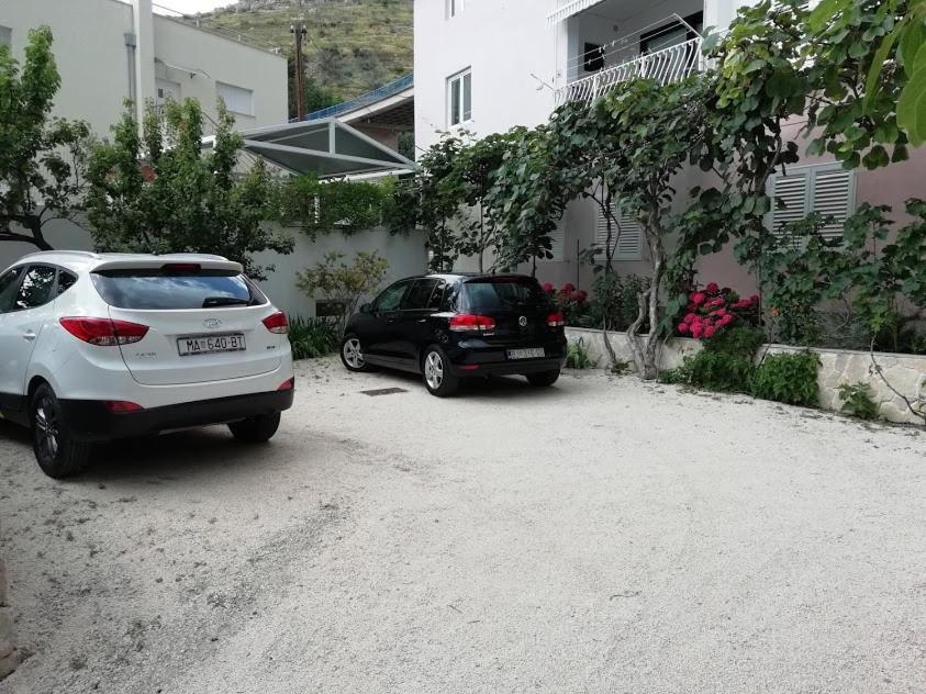 Apartmani Miki Podgora Exterior photo