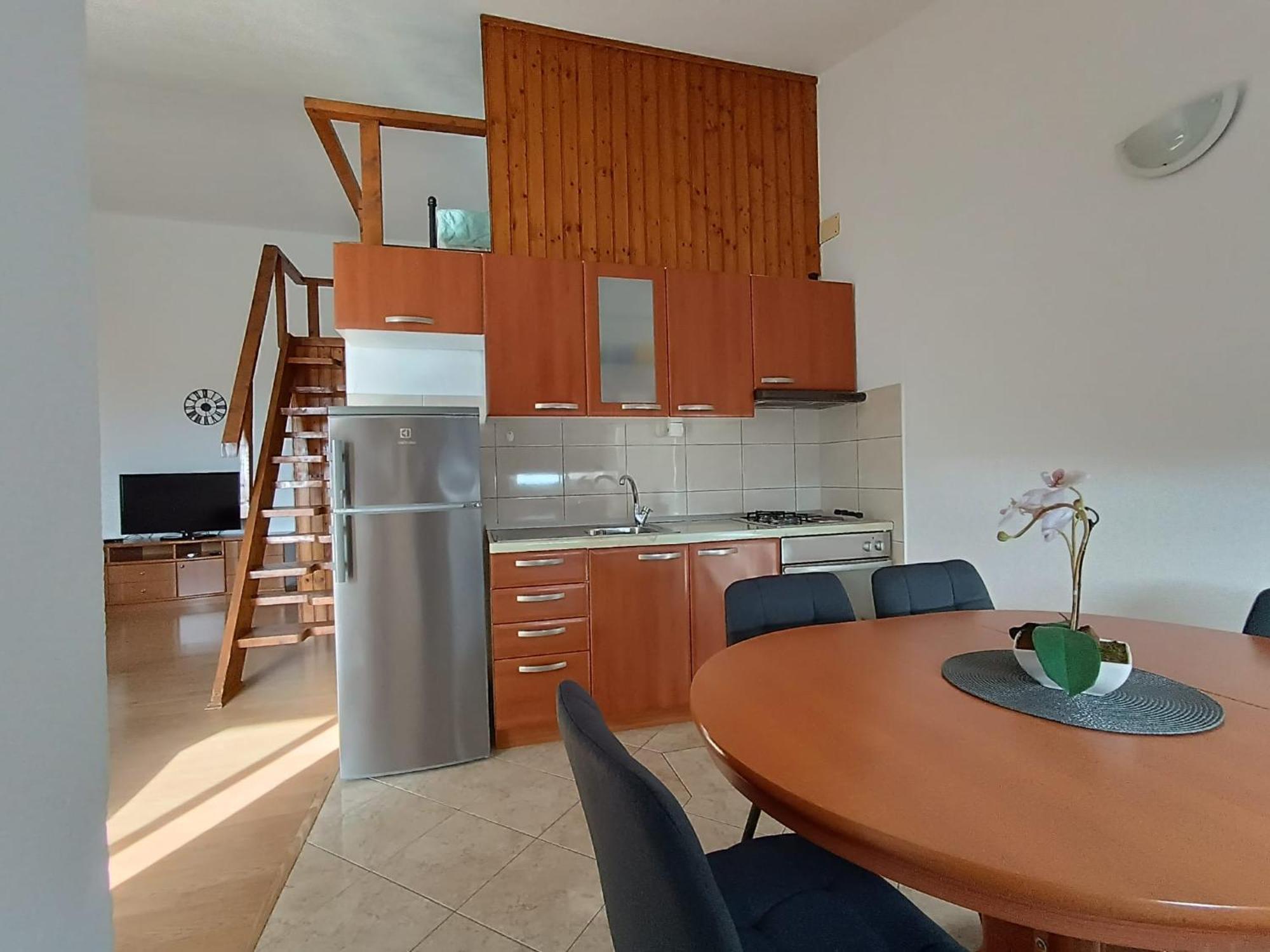 Apartmani Miki Podgora Exterior photo
